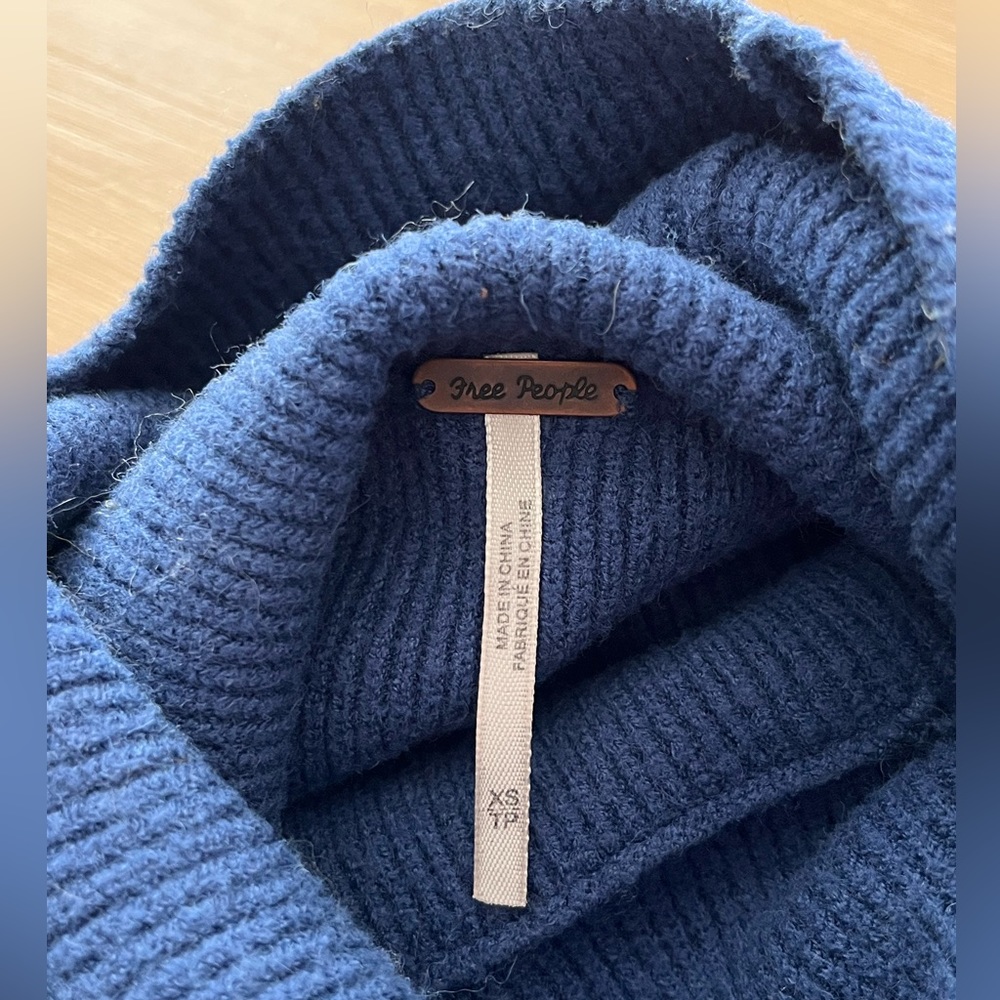 Free People Softly Structured Color Block Sweater… - image 6